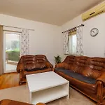 Lejlighed House Luigi Blue And In One Place Valbandon
