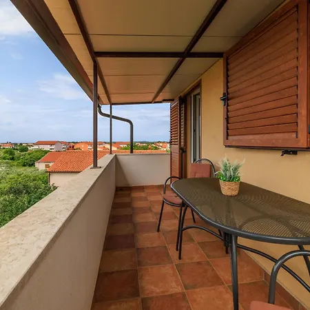 House Luigi Blue And In One Place Apartment Valbandon