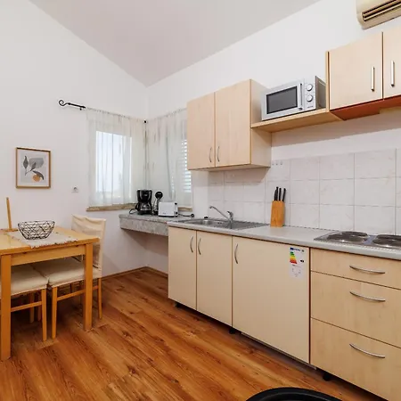 House Luigi Blue And In One Place Apartment Valbandon